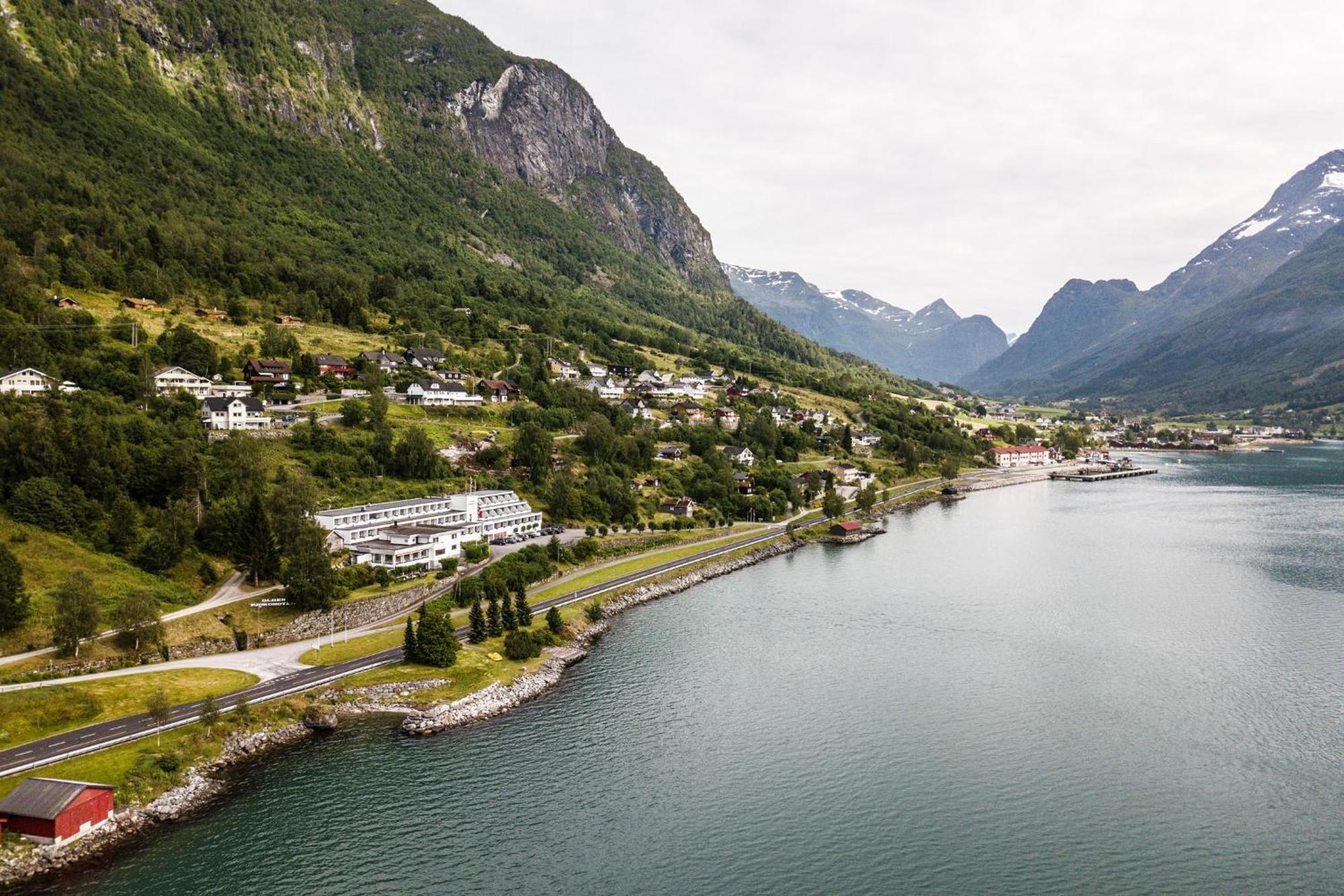 Olden Fjordhotel ภายนอก รูปภาพ