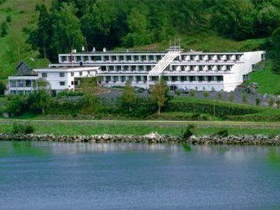 Olden Fjordhotel ภายนอก รูปภาพ